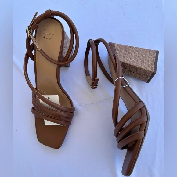 A New Day Tan Strappy Block Heels - Picture 4 of 5